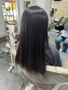 Soin des Cheveux et Lissage à la Kératine